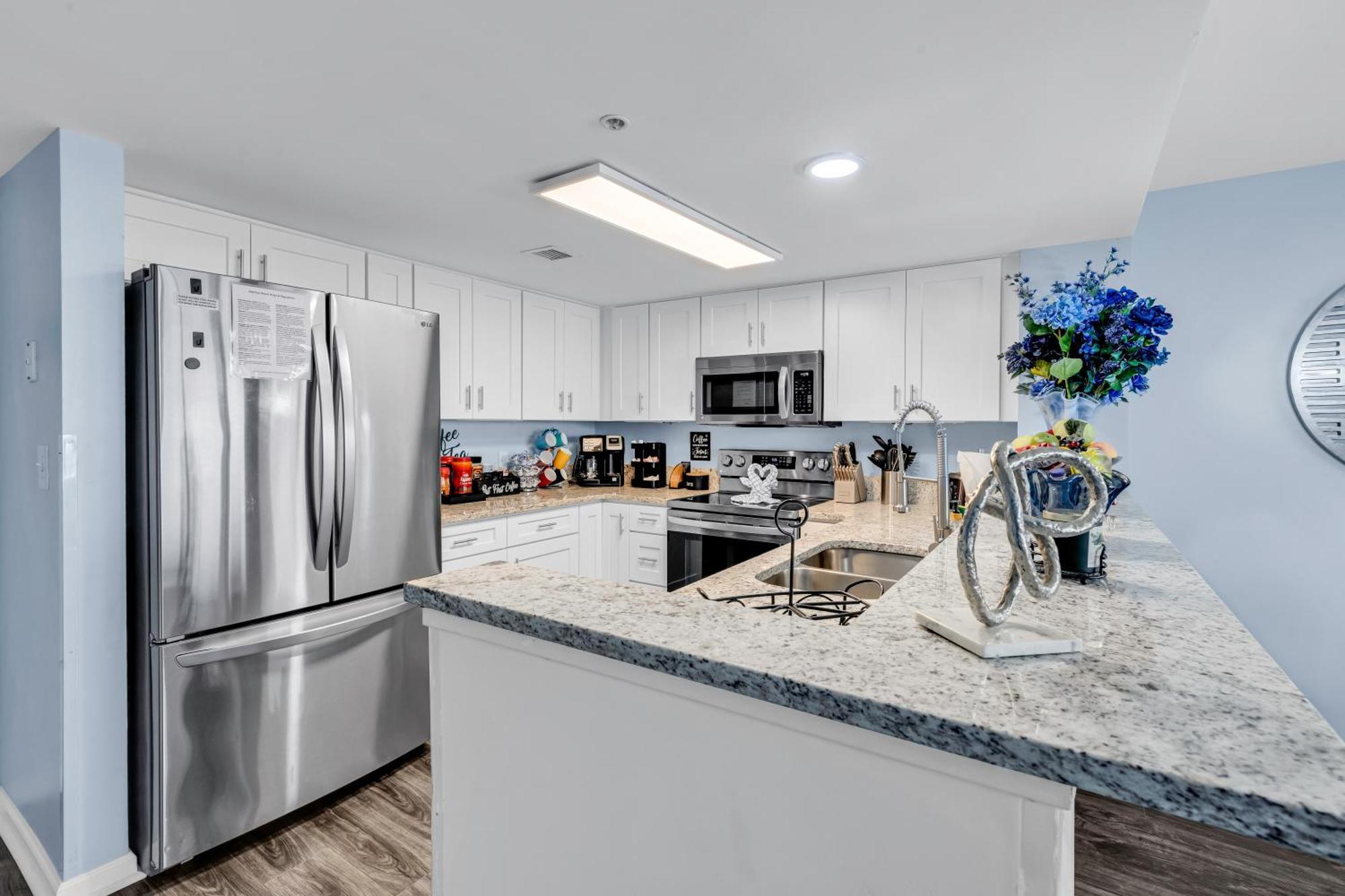 Atlantica Towers - Beach Front Condo W Pools Myrtle Beach Exterior photo